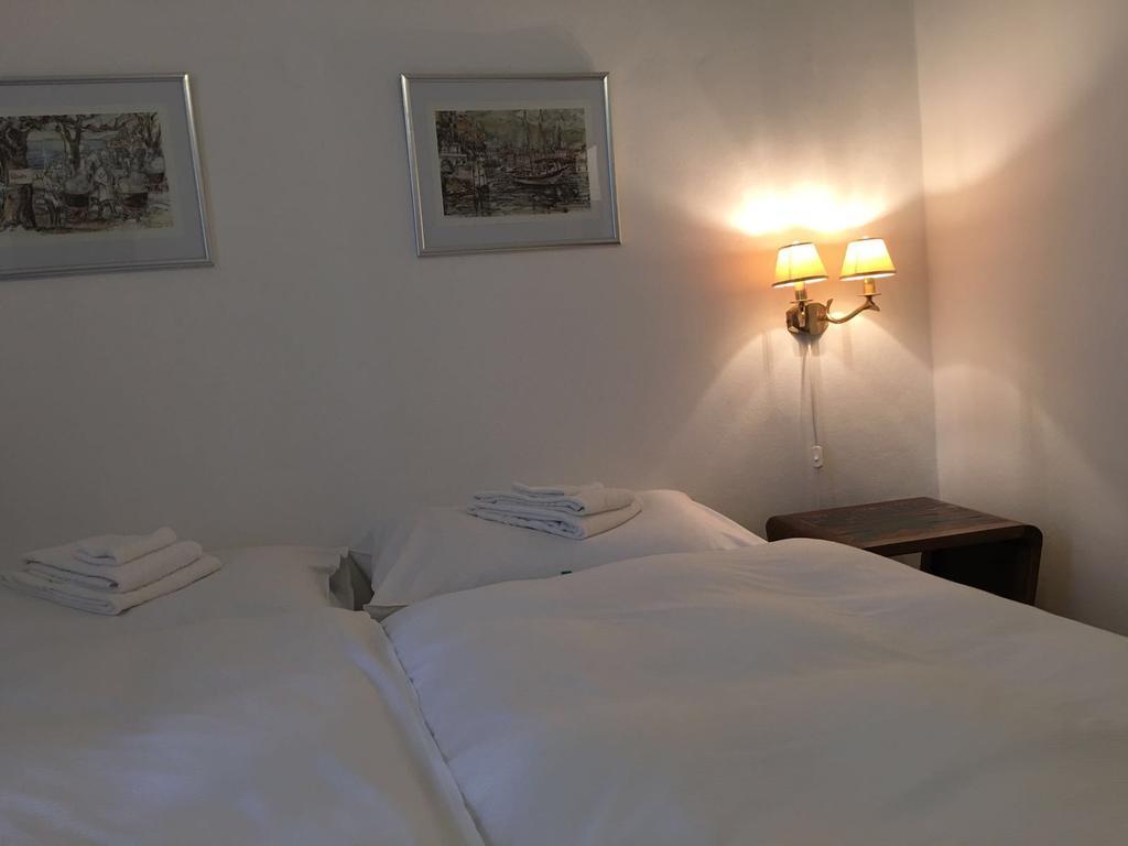 Bottega Del Vino Guesthouse Locarno Luaran gambar