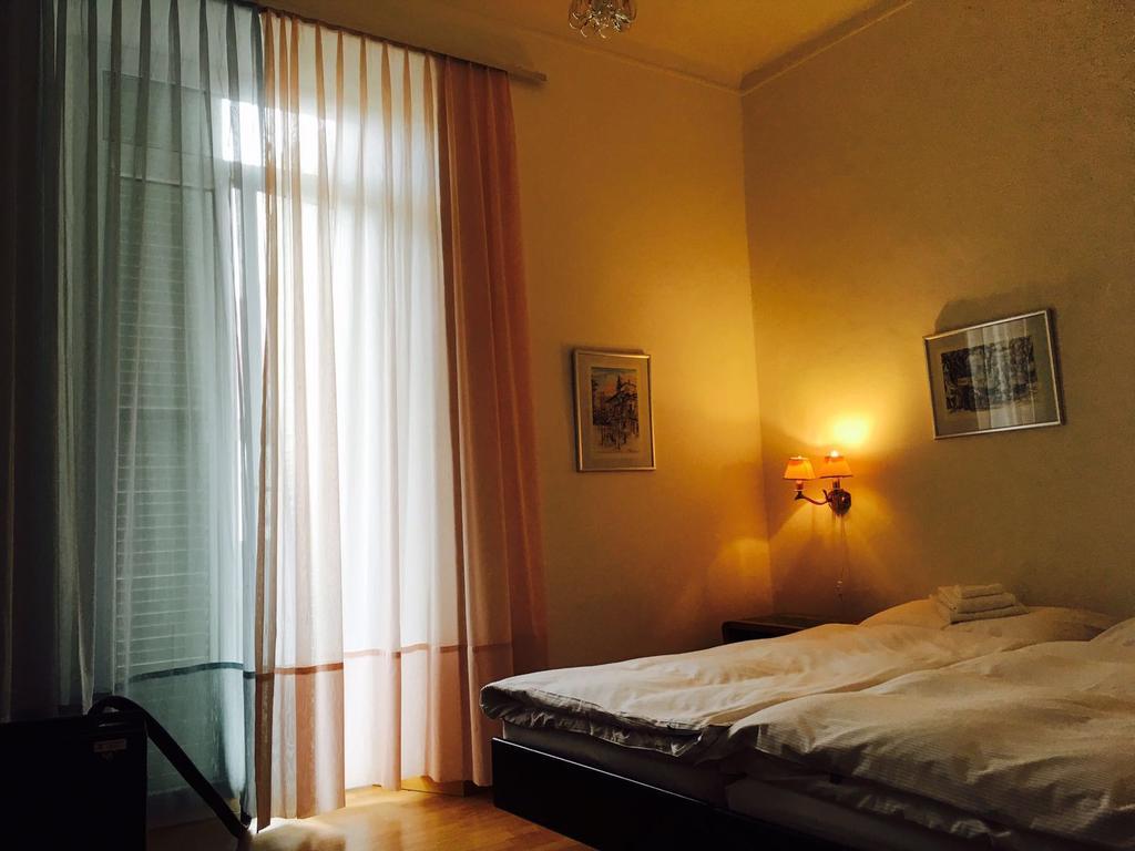 Bottega Del Vino Guesthouse Locarno Luaran gambar