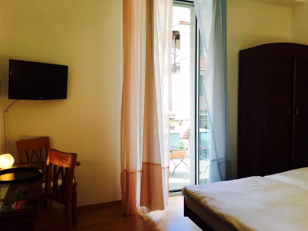 Bottega Del Vino Guesthouse Locarno Luaran gambar